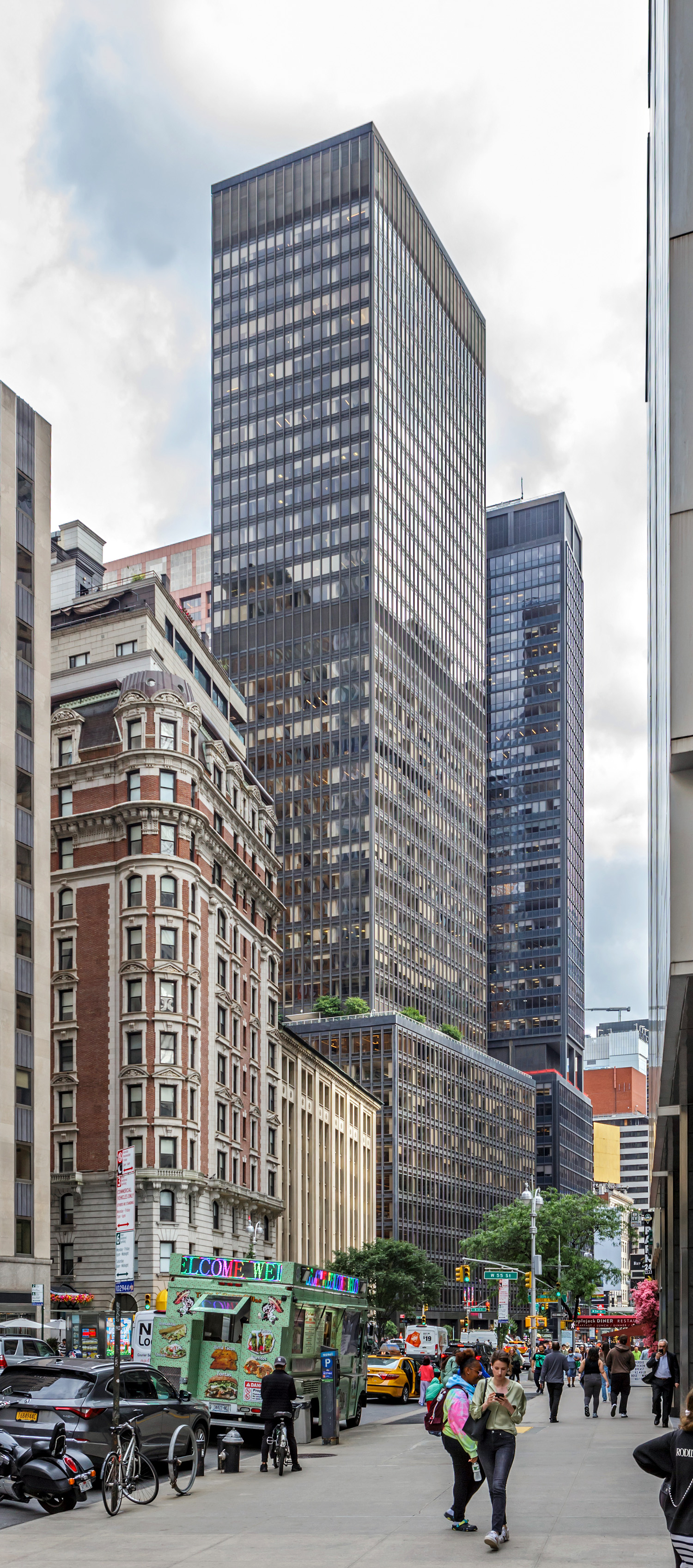 1700 Broadway, New York City - View from the north. © Mathias Beinling